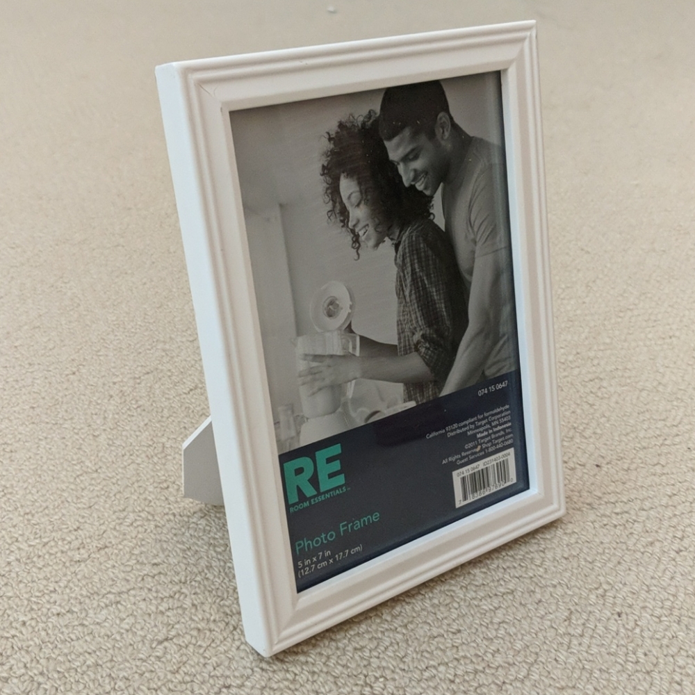 GUC White Photo Frame